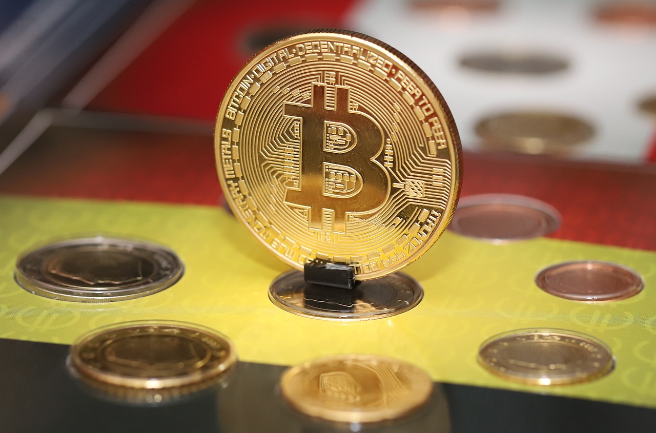 余弦：Hyperliquid上50倍杠杆巨鲸再以452万USDC做多ETH！爆仓价1391美元